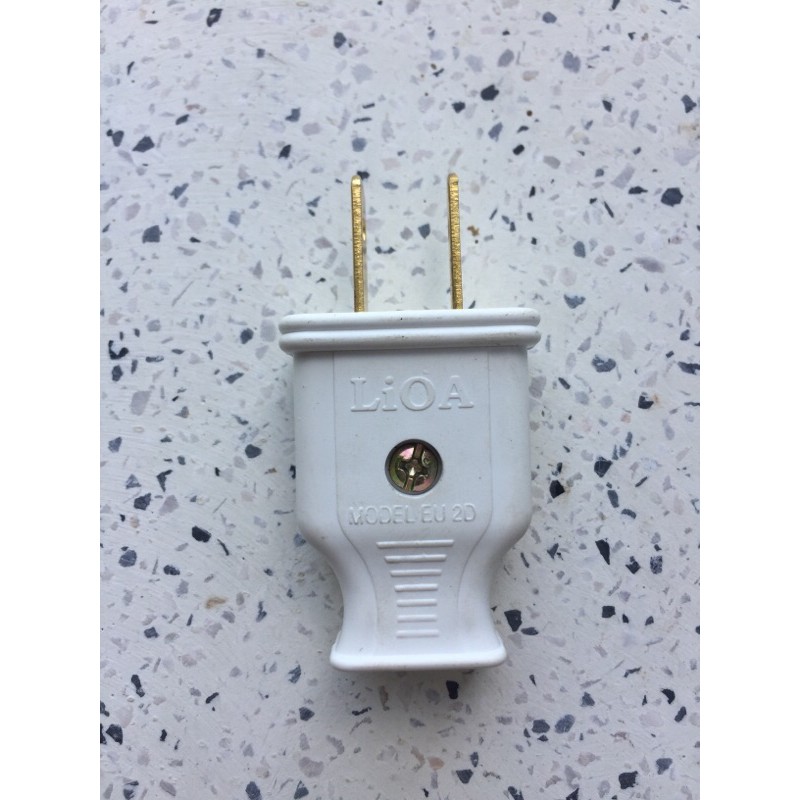 Phích cắm chống vỡ lioa