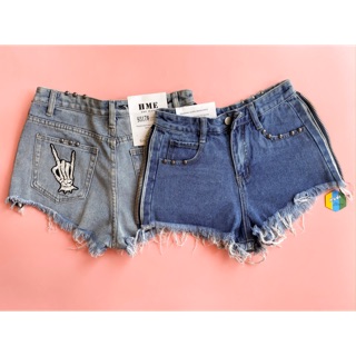 Quần đùi rách lai siêu ngắn lộ mông