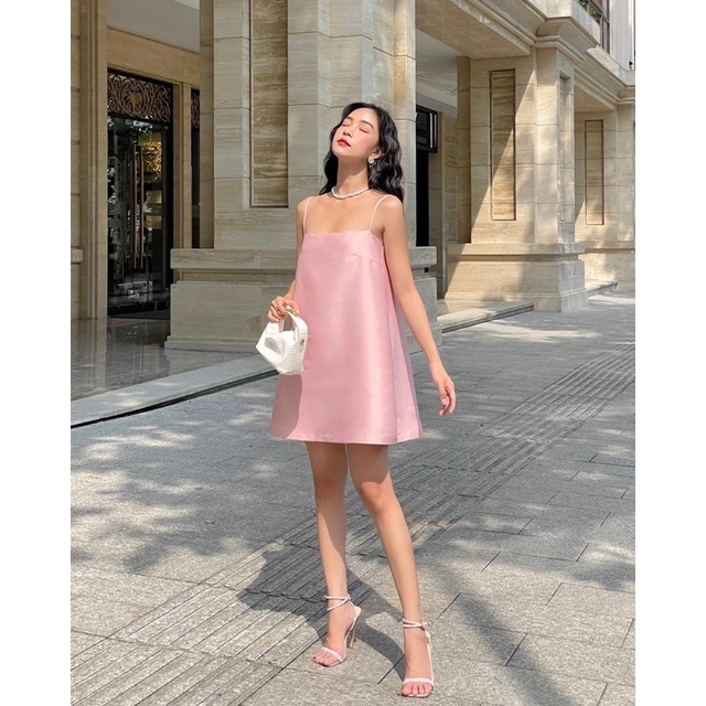 SELINA DRESS/ ĐẦM HAI DÂY LƯỢN SÓNG NGỰC CHẤT TAFTA