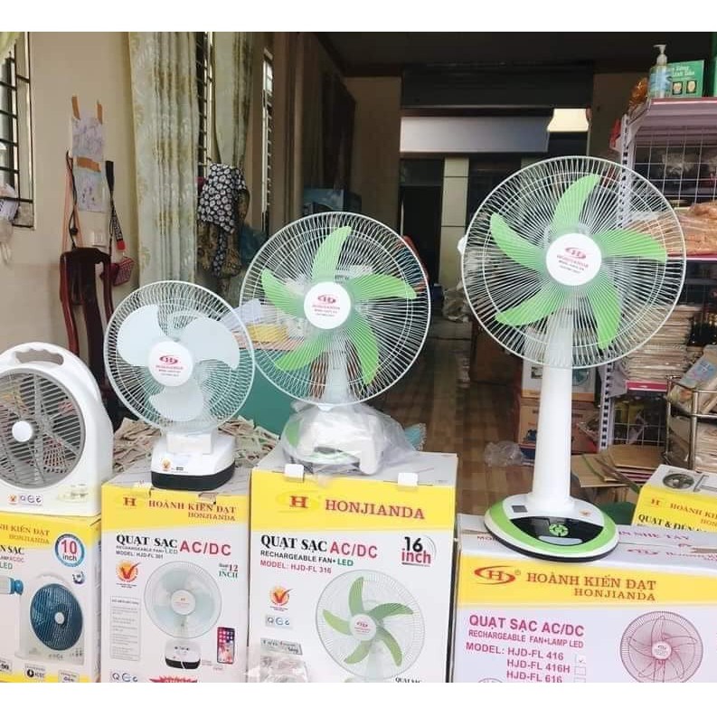 Quạt tích điện đa năng 18inch tích hợp đèn led và cổng sạc cho điện thoại | BigBuy360 - bigbuy360.vn
