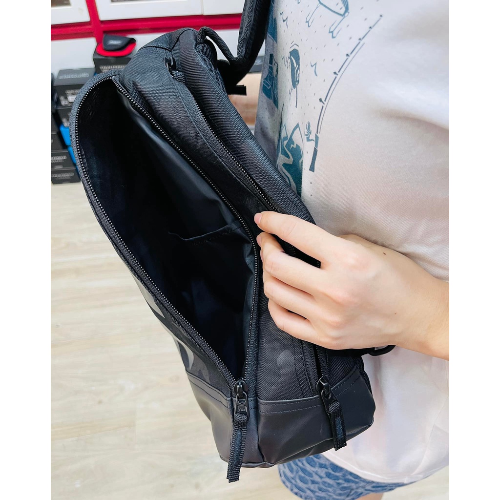 TÚI ĐEO CHÉO ĐỰNG PHỤ KIỆN CÂU CÁ DAIWA