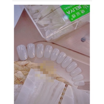 móng úp hsm tròn hạt na nhé ạ