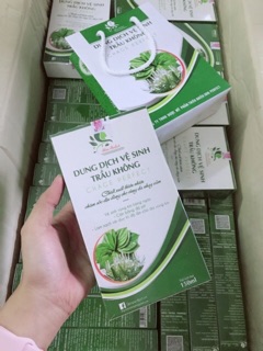 Dung dịch vệ sinh trầu không (mẫu mới kèm túi)