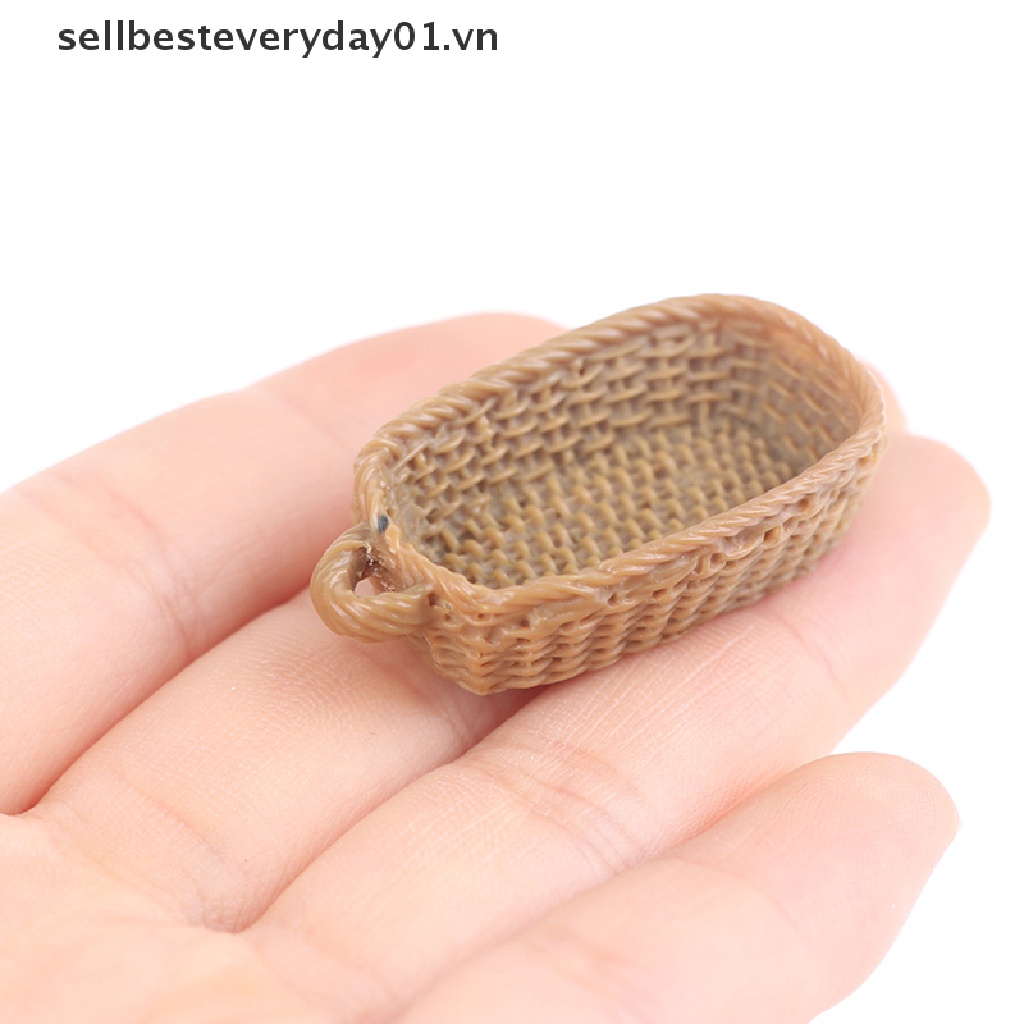 Giỏ đựng bánh mì trang trí nhà búp bê tỉ lệ 1:12