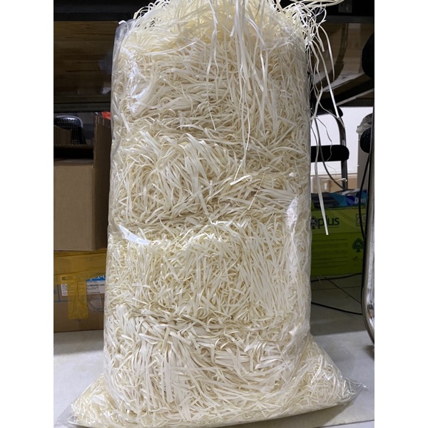 Giấy rơm giấy vụn lót hộp quà tặng màu trắng sữa bản 4-7mm- Giấy chống sốc lót hộp quà