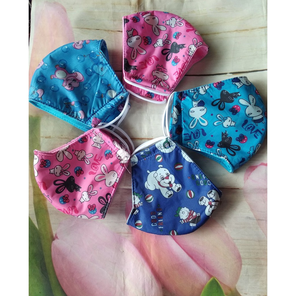 Khẩu trang vải chống thấm dùng được đi mưa | BigBuy360 - bigbuy360.vn