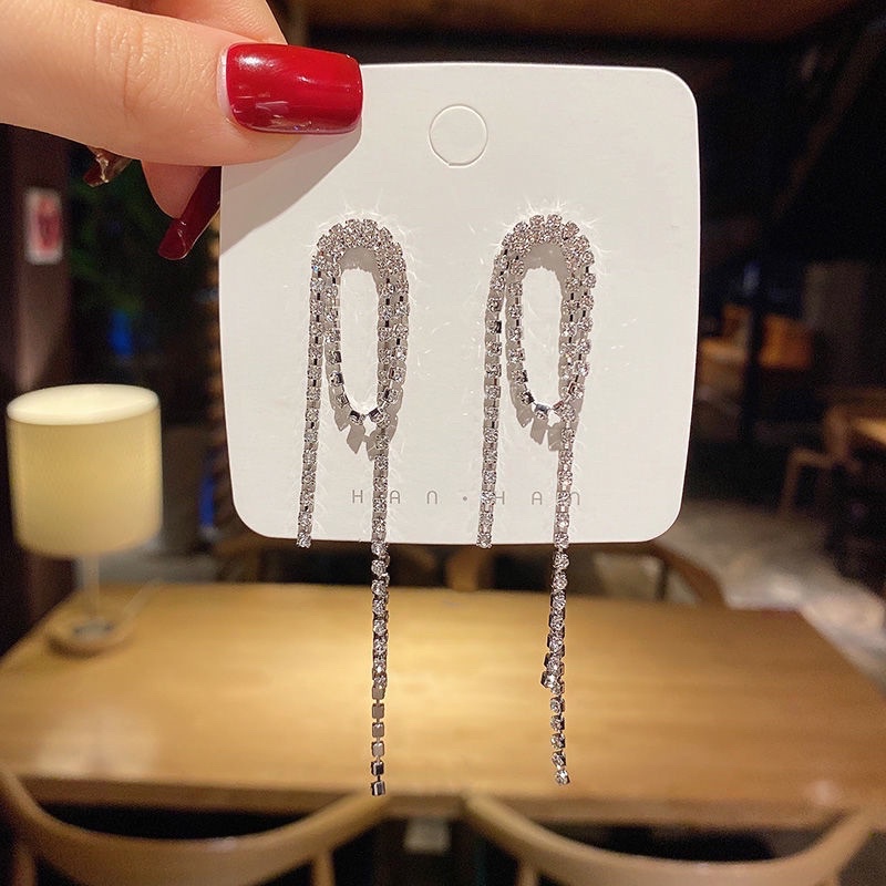 bông tai thả dài đính đá, khuyên tai dáng dài phong cách hàn quốc