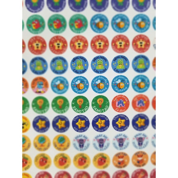 200 sticker khen con kích thước 1.5cm