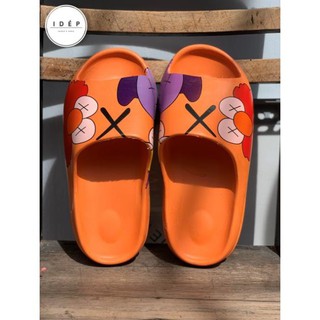 Binhminh Sỉ 50 Dép bánh mì quai ngang KAWS NEW - Dép YZ Slide siêu nhẹ (form nhỏ)- DL074