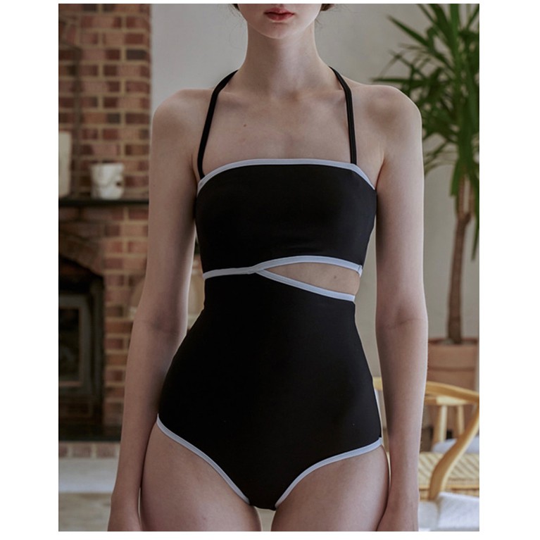 Bikini 1 mảnh khoét bụng