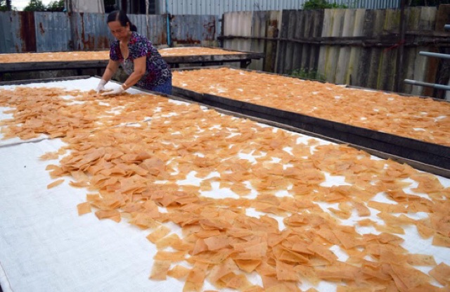 Bánh phồng tôm cà mau