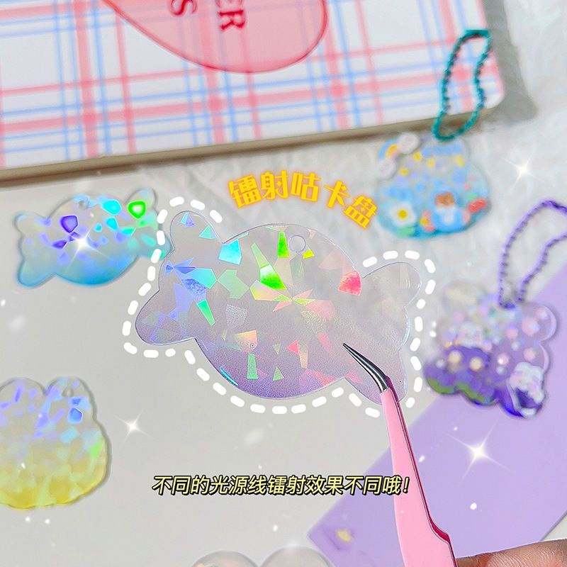 Chìa khóa acrylic nhiều màu sắc.