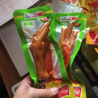 1 cái chân gà sốt cay 🌶 việt nam