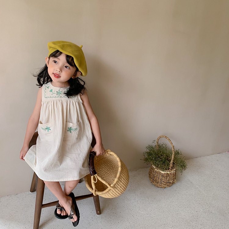 Đầm Sát Nách Thêu Hoa Cho Bé Gái