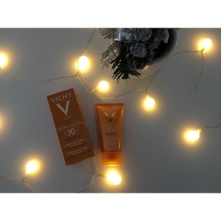Kem chống nắng Vichy Ideal Soleil Dry Touch Face Fluid SPF 30