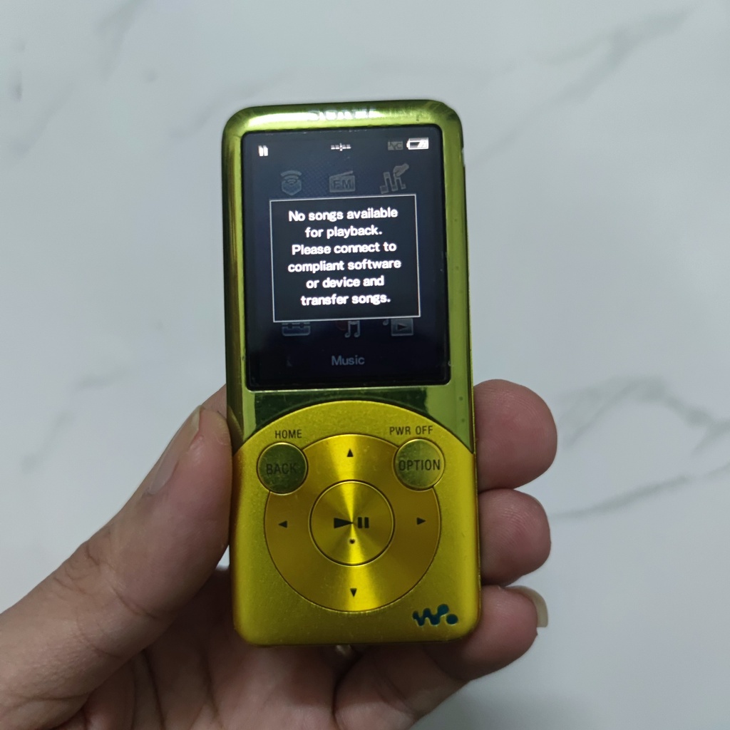 Máy nghe nhạc sony hàng chính hãng cũ bh 1 tháng