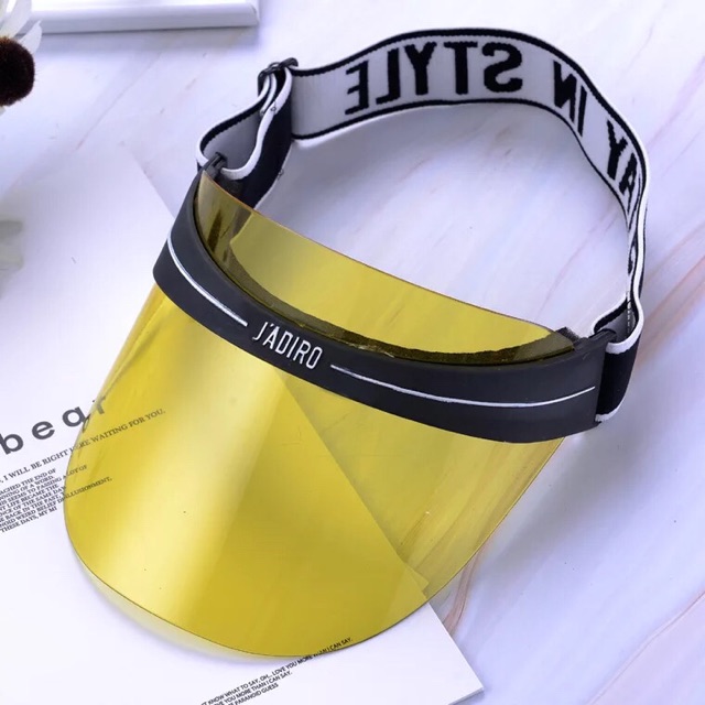 Nón nửa đầu thời trang