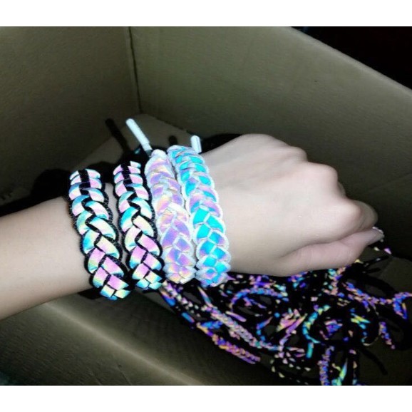 Vòng tay phản quang phát sáng trong đêm thời trang mẫu mới 2019 full 27 mẫu | BigBuy360 - bigbuy360.vn