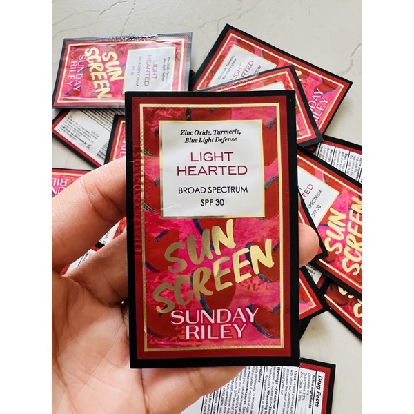 (Sample Sephora) Mẫu thử Kem Chống Nắng SUNDAY RILEY Light Hearted Broad Spectrum SPF 30 Daily Face Sunscreen