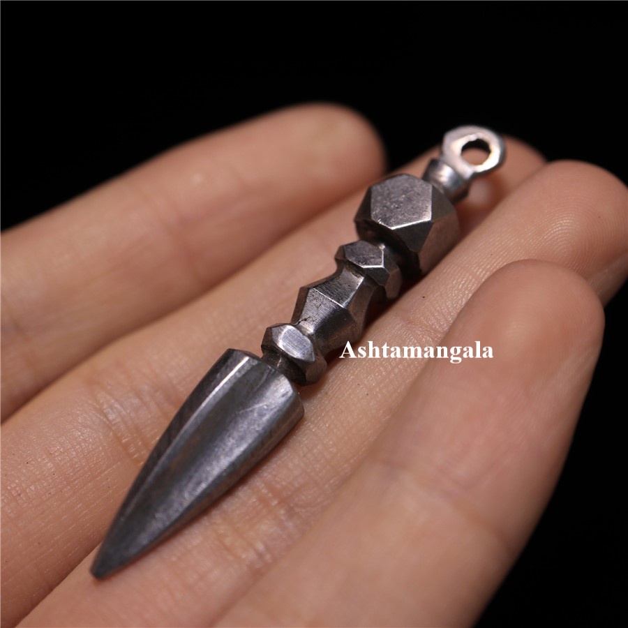 MẶT DÂY CHUYỀN CHÙY ĐAO KIM CƯƠNG TÂY TẠNG