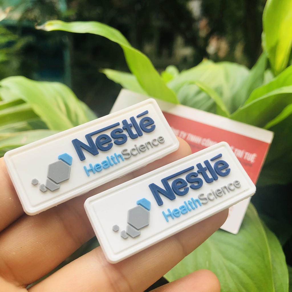 Tem nhãn mác cao su nhựa dẻo - In ấn logo TEM MÁC nhựa dẻo, cao su, silicon theo mọi yêu cầu.