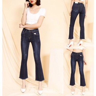 Quần jean ống vẩy xước gân giữa