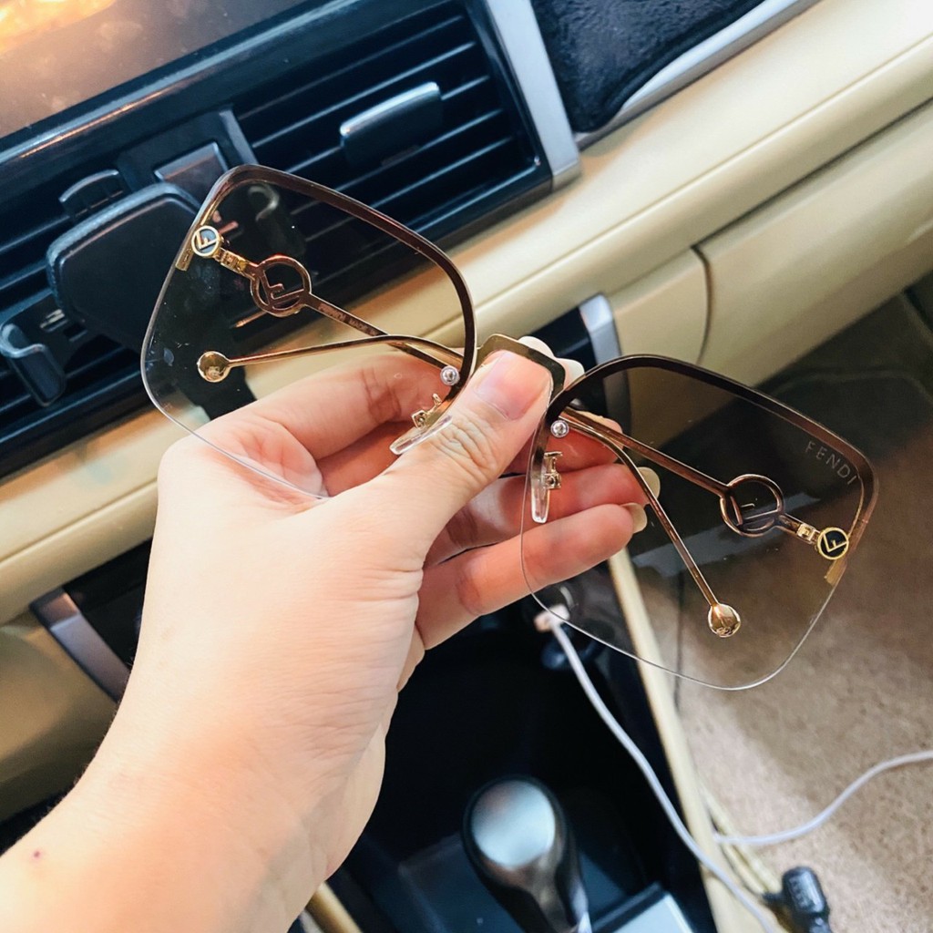 [Mã FAGOGO giảm 12% đơn 99K] Kính mát cho nữ chống tia UV TB218 thời trang giá tốt ⭐Freeship Xtra⭐ | BigBuy360 - bigbuy360.vn