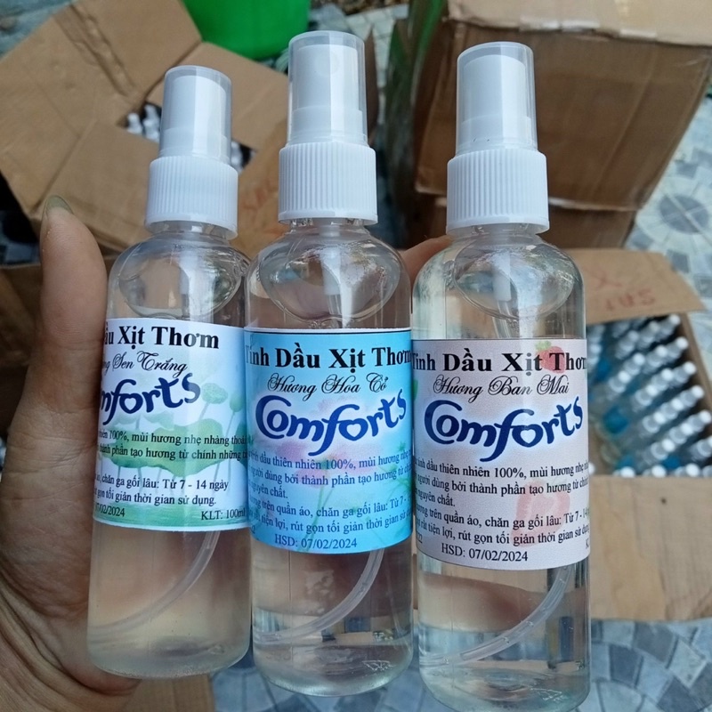 TINH DẦU XỊT THƠM QUẦN ÁO HƯƠNG COMFORT 100ml - giao màu ngẫu nhiên