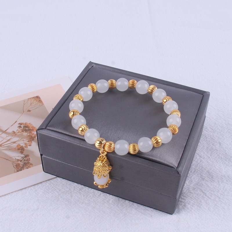 Vòng đeo tay BELLA-BEE thiết kế mặt tỳ hưu mang lại sự may mắn giàu có thời trang cao cấp