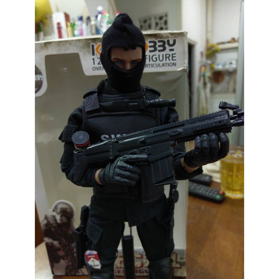 Mô hình đồ chơi nhân vật lính SWAT tỉ lệ 1/6 - cao 30cm