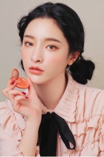 Có sẵn son dưỡng 3ce Heart Pot Lip
