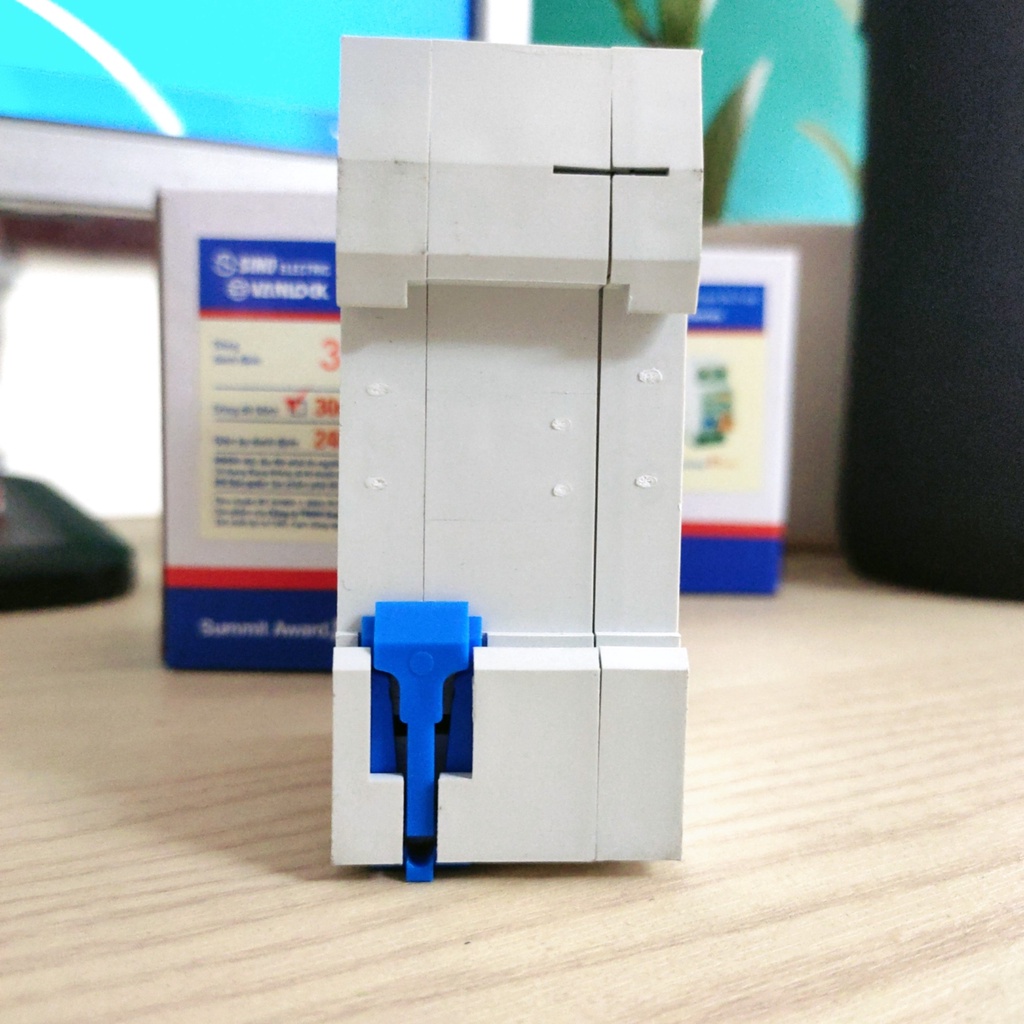 Cầu dao chống dòng rò và ngắt quá tải , CB RCBO 2P - 30mA Sino SOL68E