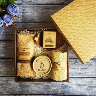 Quà tặng sinh nhật Ecolife (khăn tre, kệ gáo dừa, kén tằm, bông tắm)