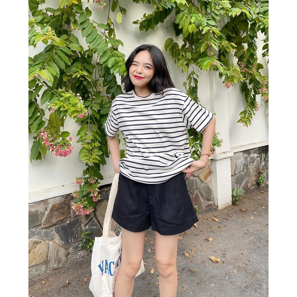 Áo Thun Nữ OLARI Tay Ngắn Kẻ Sọc - OL21 - Uri Tee