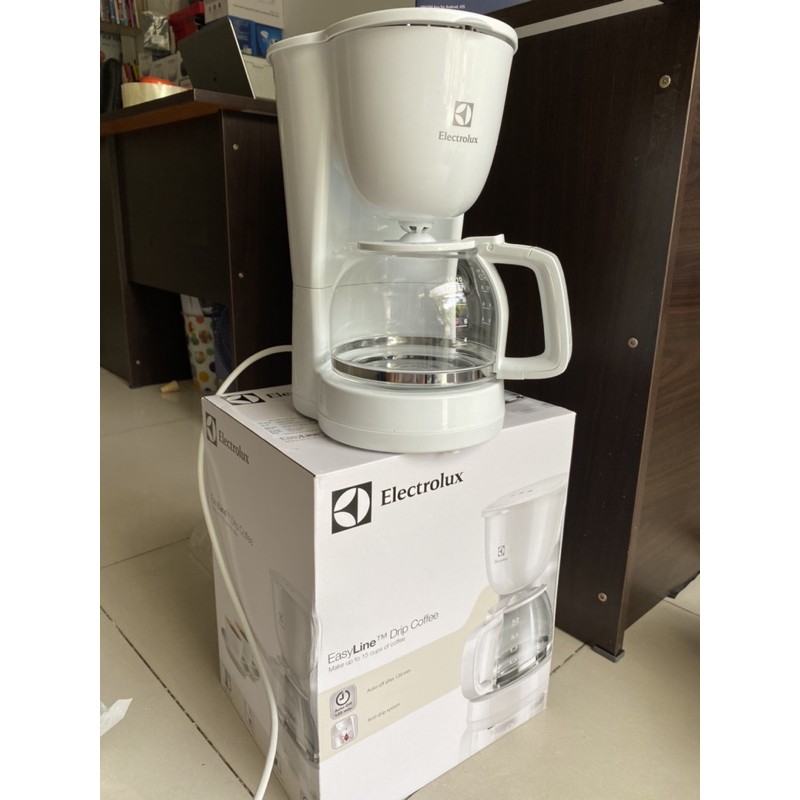 [CHÍNH HÃNG GIÁ SOCK] Máy pha cafe Electrolux EMC1303W màu trắng