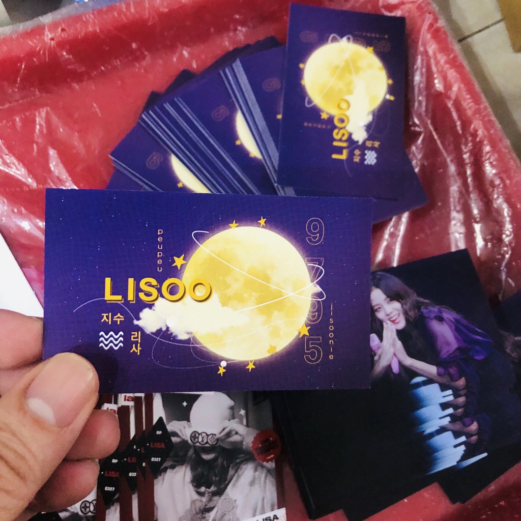 Hộp 100 card hình 2 mặt không cán màn giấy C300 in theo yêu cầu.