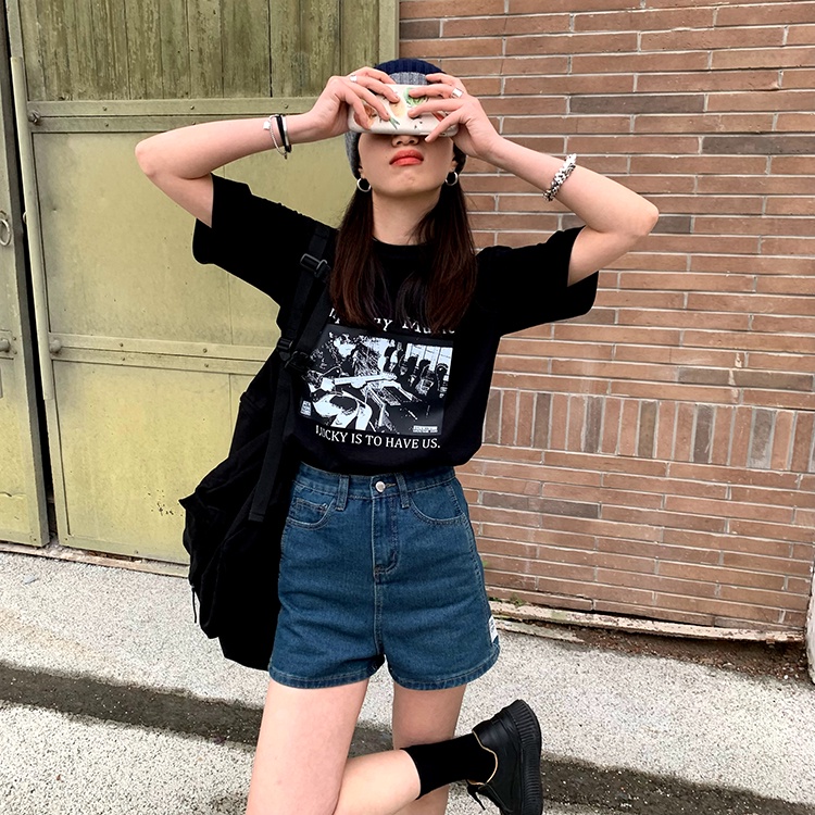 Quần Short Denim Huy Hiệu Nhỏ Bên 52814