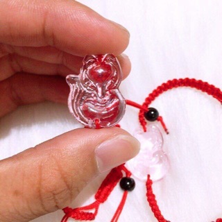 Vòng hồ ly chỉ đỏ