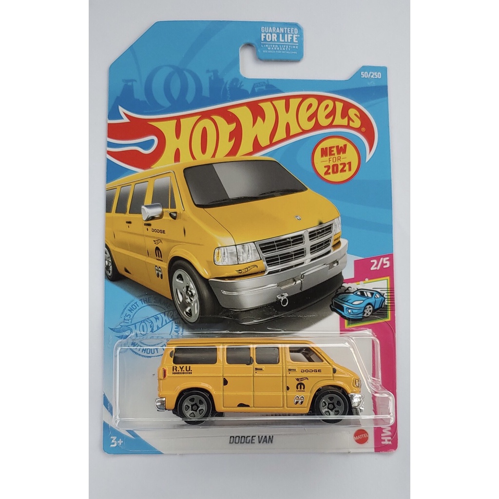 Xe mô hình tỉ lệ 1:64 Hot Wheels T-7 card US Dodge Van ( vàng )