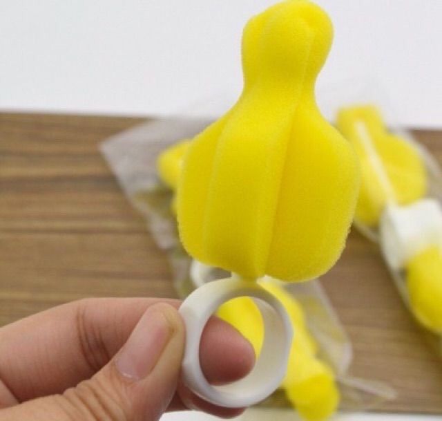 Cọ rửa bình sữa và núm ti ( dạng mút)