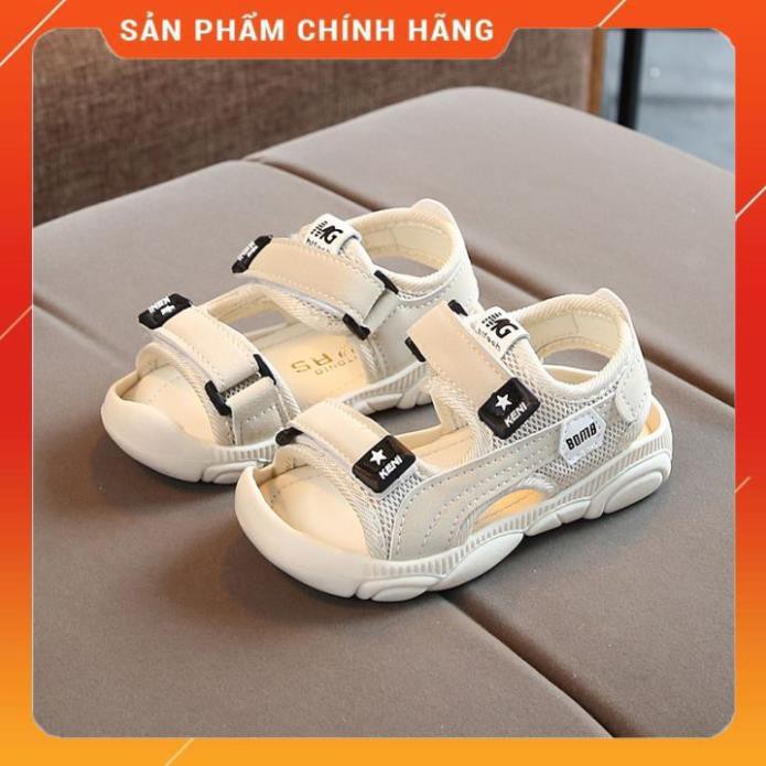 Sandal cho bé,giày cho bé trai,đế cao su non,thiết kế mũi giày cao chống vấp cho bé,full hộp hàng chính hãng loại 1