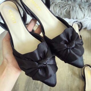 Giày bệt lụa satin sang chảnh