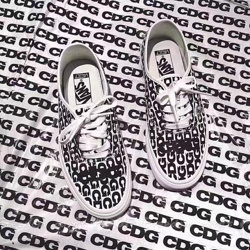 Giày Sneaker Comme des Garcons x Authentic CDG Logo VANS0590 bản LA fullbox