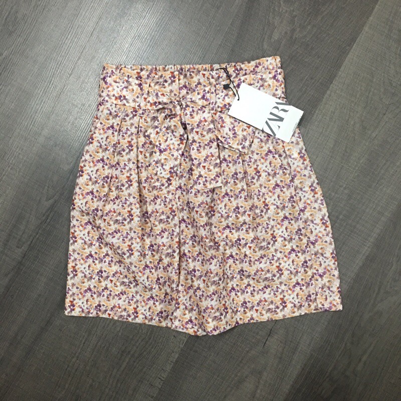 (SALE) Quần short hoa bermuda Zara Auth sale sz XS