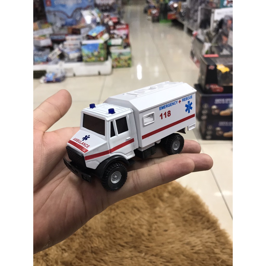 Bộ đồ chơi 6 xe cứu hộ bằng sắt dành cho bé