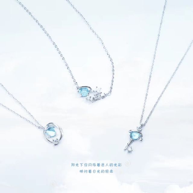 Vòng cổ mô hình vũ trụ