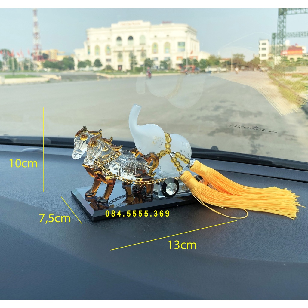 Tượng mã kéo hồ lô thủy tinh pha lê trang trí taplo xe hơi có kèm nước hoa
