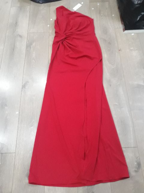 Đầm dạ hội lệch vai nhúng eo cao cấp kèm ảnh thật tặng hoa tai thời trang xinh xắn | BigBuy360 - bigbuy360.vn