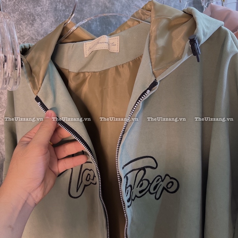 Áo khoác da lộn quảng châu 2 lớp khóa zip form rộng dơi tay phồng thêu TAK.KEP - DL2003