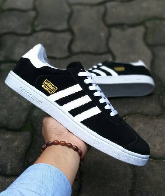 Giày Adidas Gazelle Super London To Manchester 100% Made In Vietnam